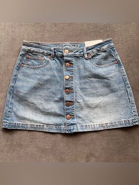 NWT American Eagle Super High Rise A Line Skirt Denim Button Front 10